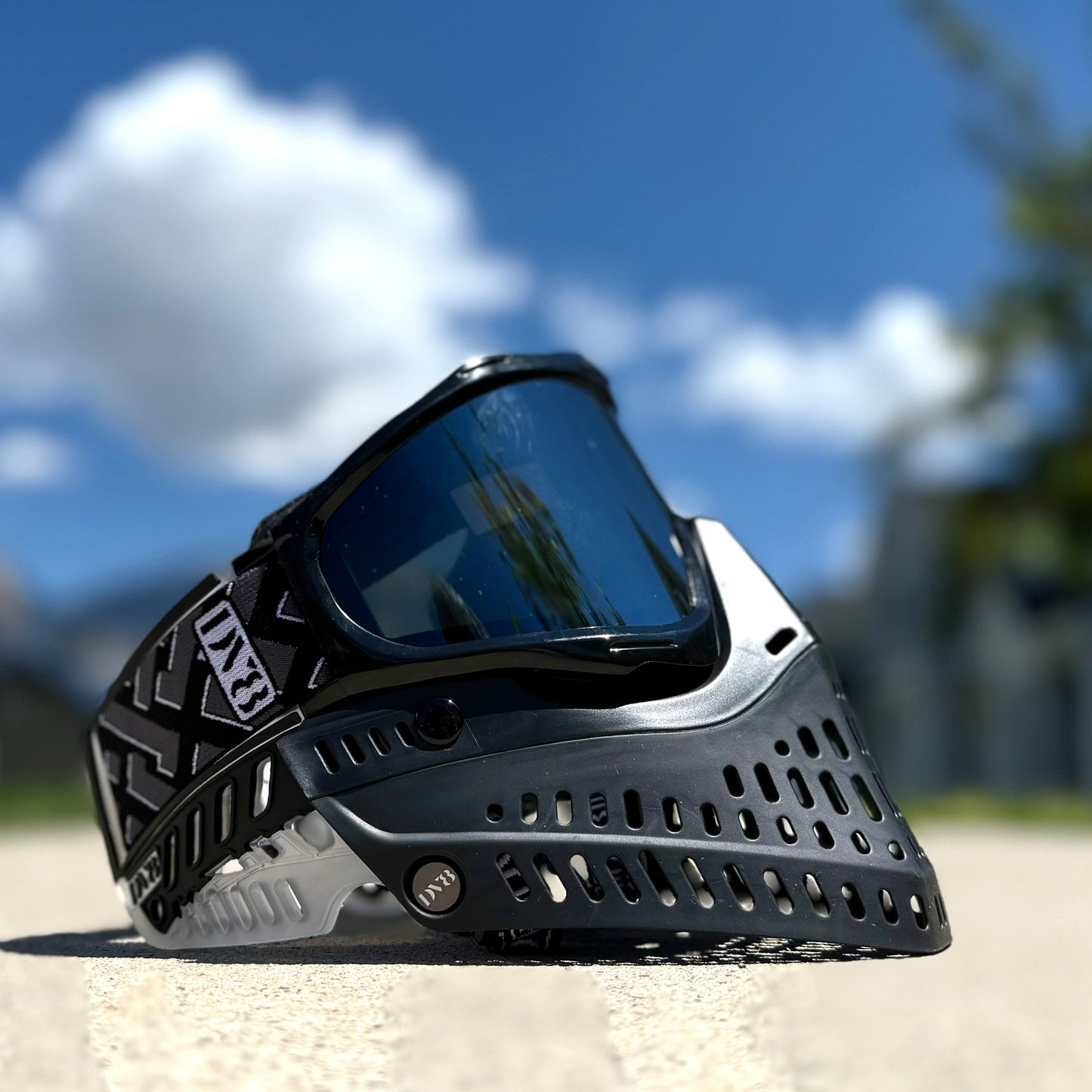 DV8 Custom Proflex: Black and Chrome