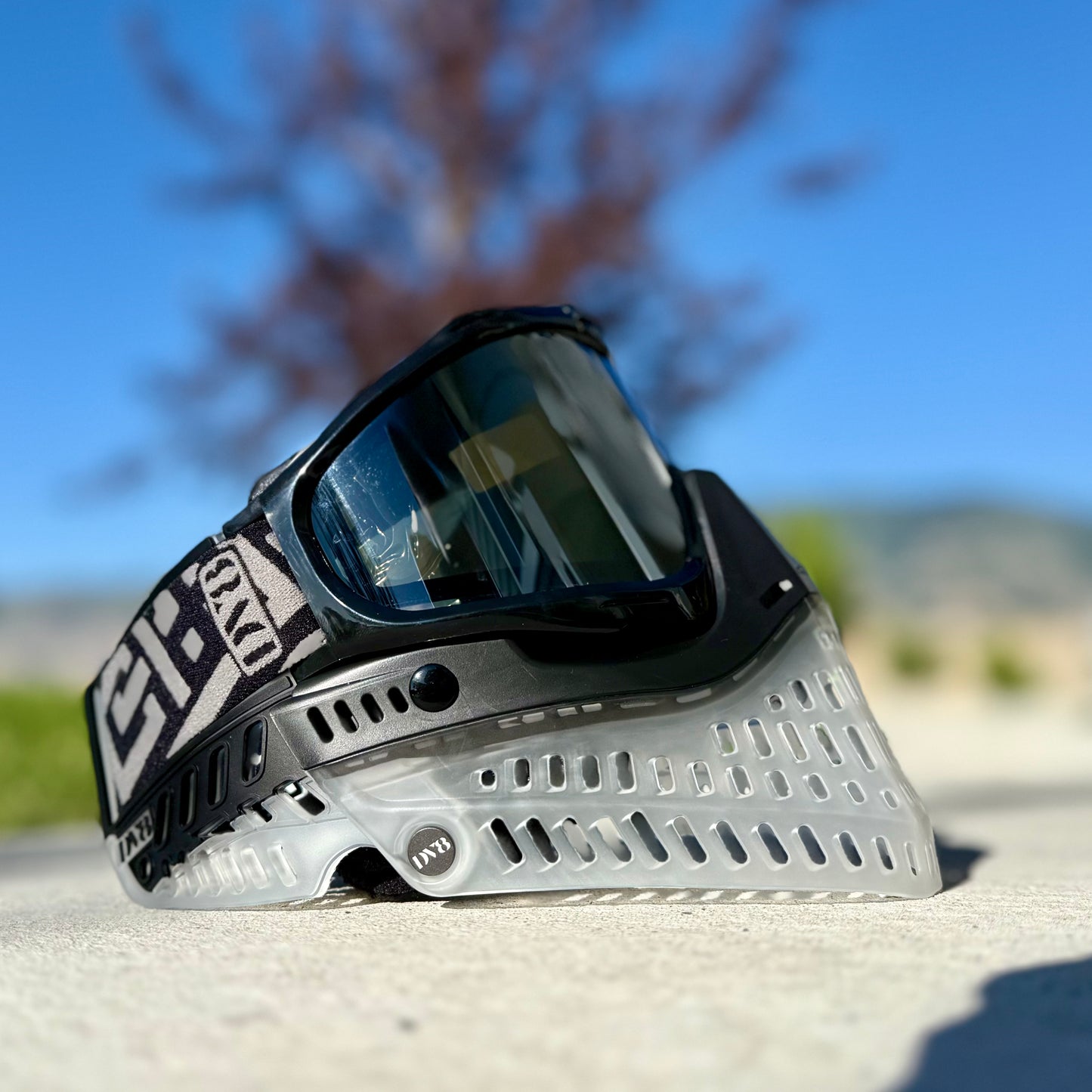 DV8 Custom Proflex: Black and Chrome