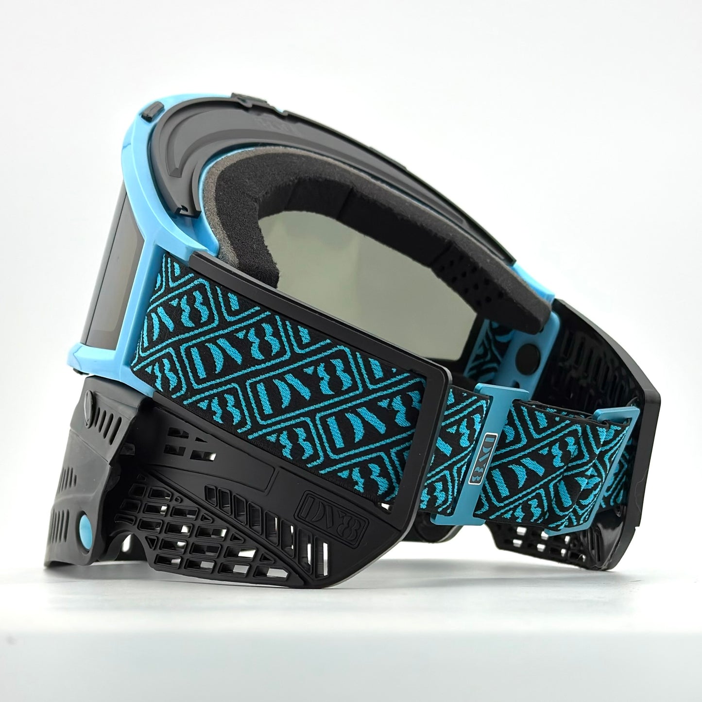 DV8 Custom Breeze Proflex
