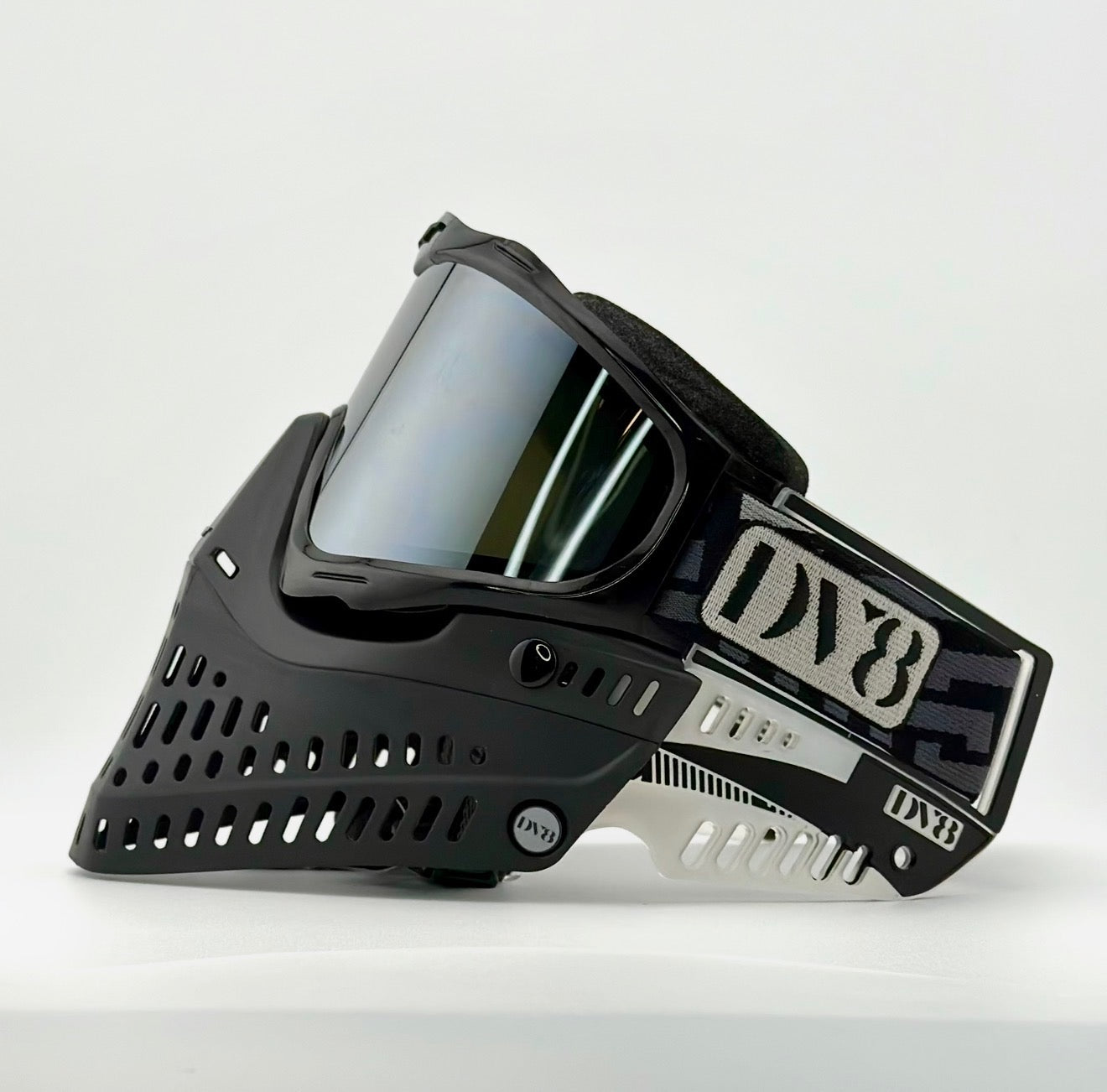 DV8 Custom Proflex: Black and Chrome