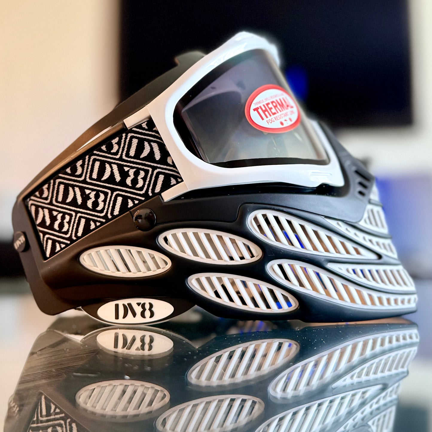 DV8 Black - White and White - Black F8