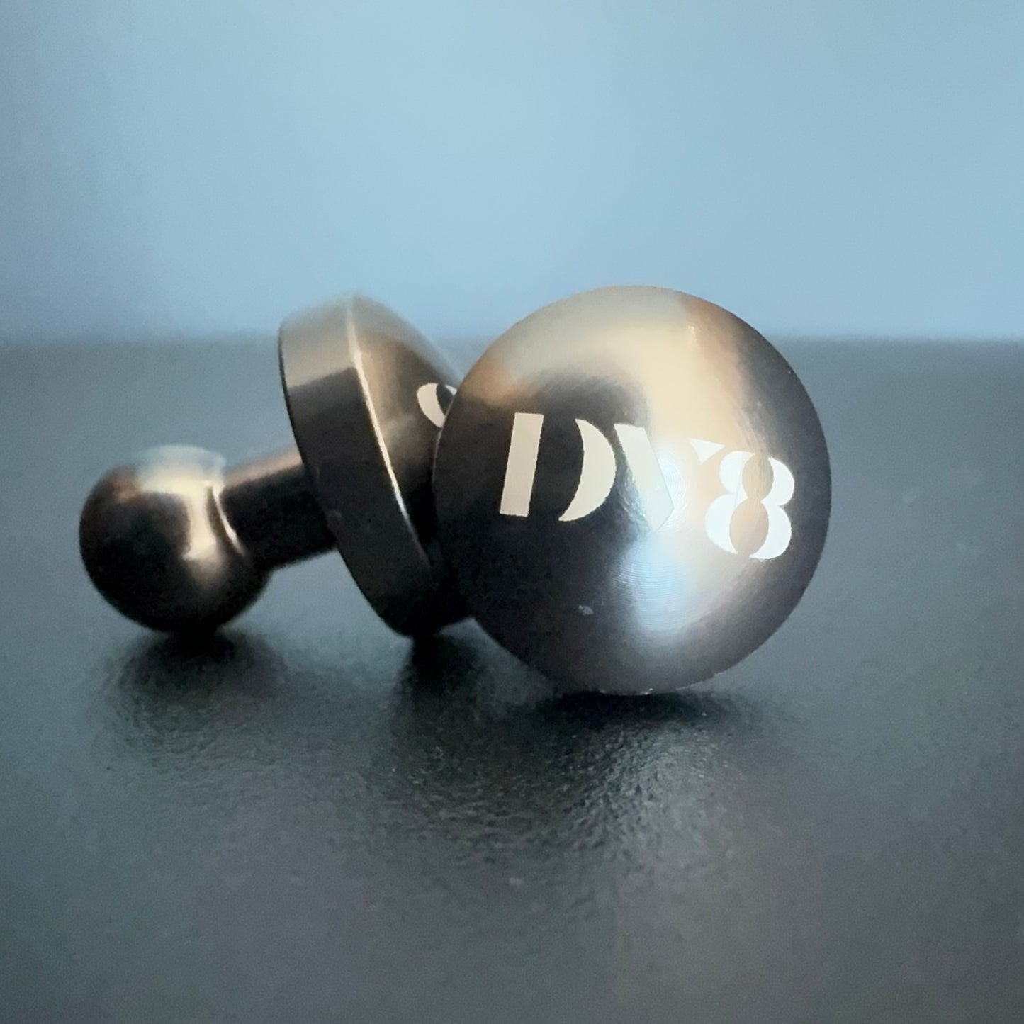 DV8 XL Plugs