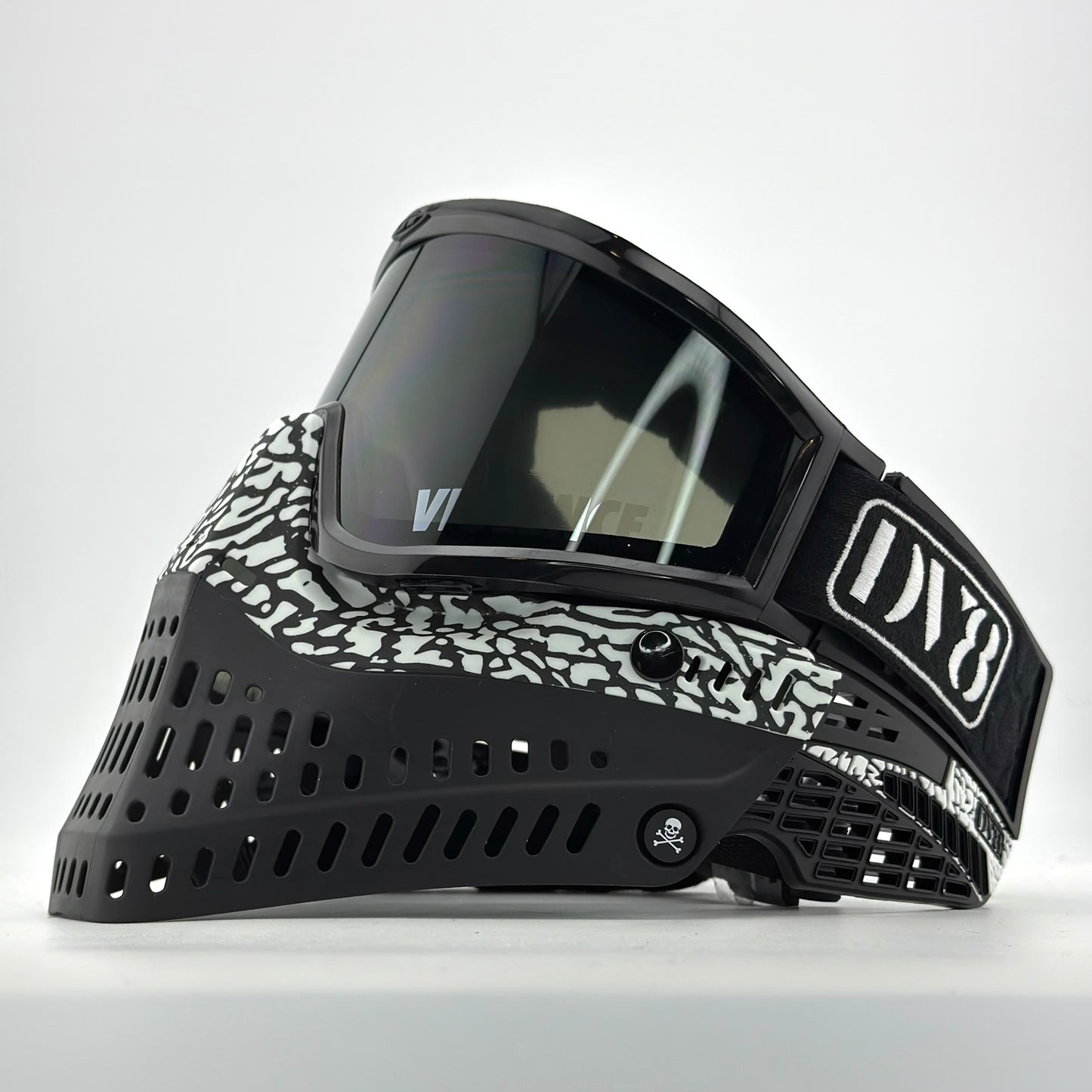 DV8 Custom Mastadon Proflex - White