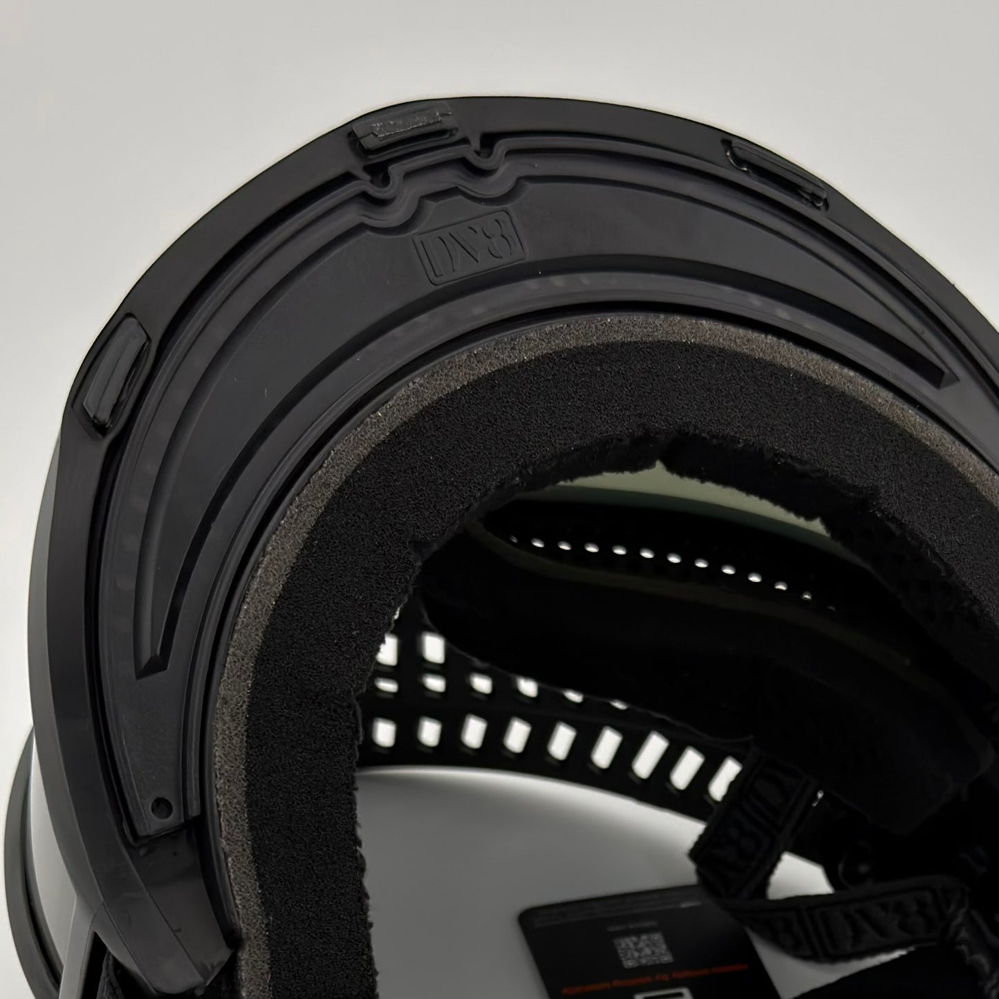 DV8 FeatherLight LIDs