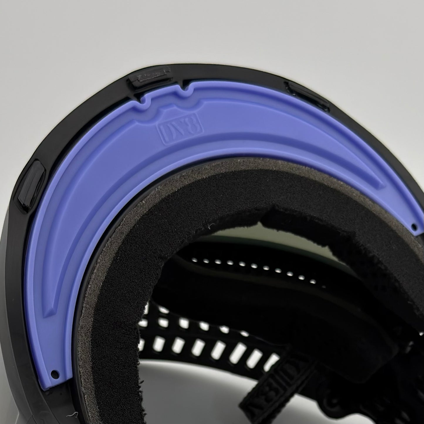 DV8 FeatherLight LIDs