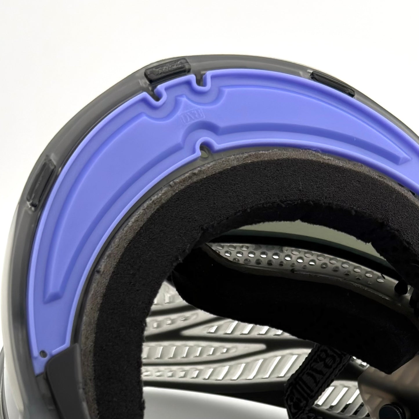 DV8 FeatherLight LIDs
