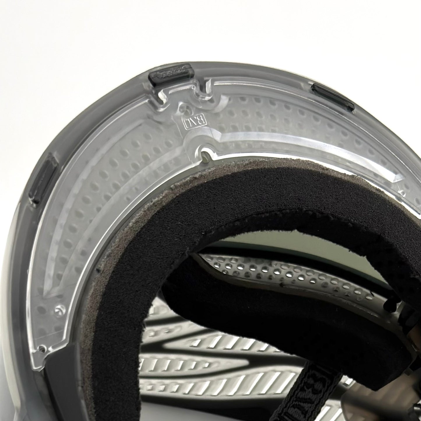 DV8 FeatherLight LIDs