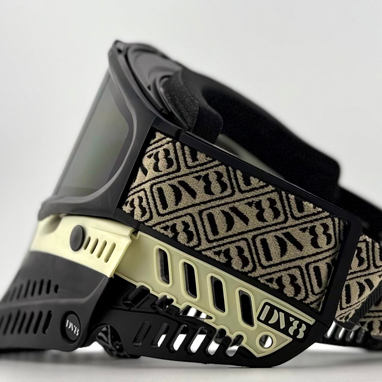 Black and Pearl DV8 Custom Proflex