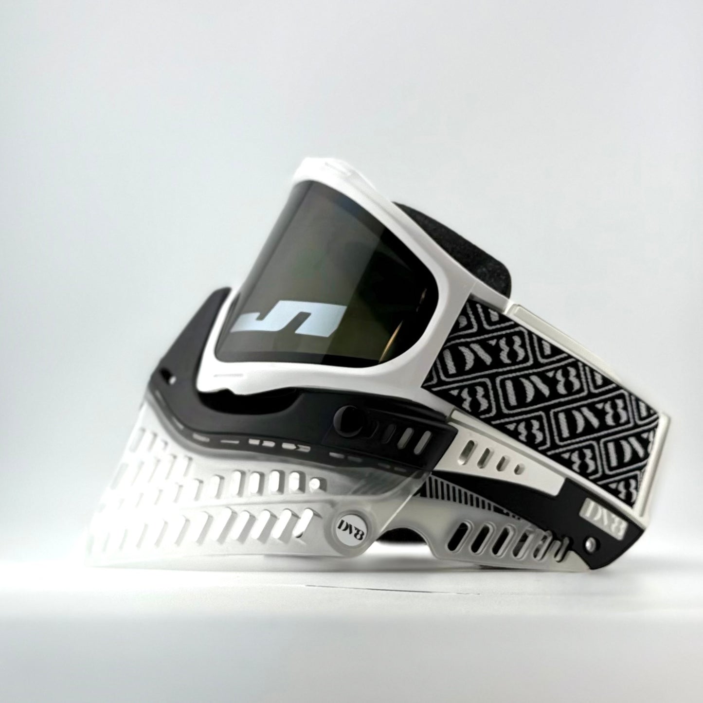 DV8 White / Clear Proflex